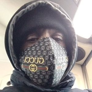 Meet your Posher, Ronald